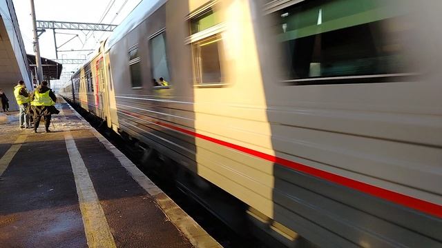 28 февраля 2025 г. Электровоз ЭП20-055 с Пассажирским поездом Обухово