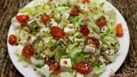 Салат Айсберг с брынзой и помидорами черри