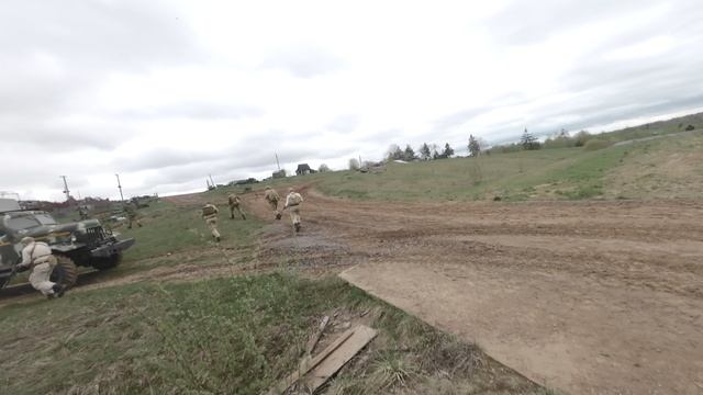 13.04.2024 Реконструкция Афганской войны и показательные выступления техники на Линии Сталина