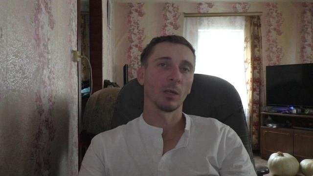 Почему подошва утюга плохо скользит по материалу?