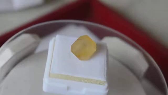 8 28  carat original yellow sapphire gemstone 503