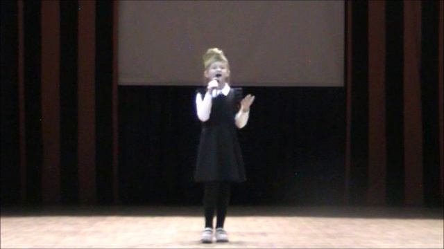 Сергеева Елизавета 8 лет Тучи в голубом