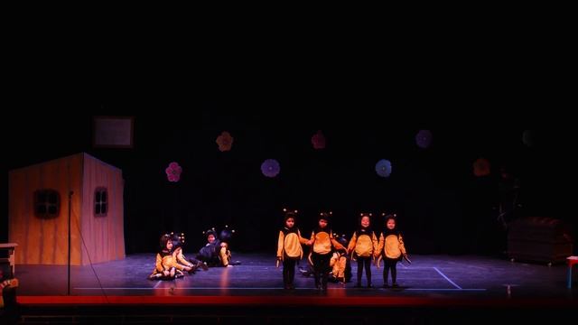 Columbus Russian Center BURATINO MUSICAL (Kalinka show group)