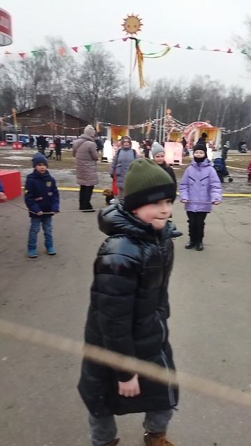 Как встречать весну? Конечно же в Радости