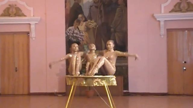 Купальщицы (НЦК Браво) 1-е место (победители) Минута Славы в Горловке 2013