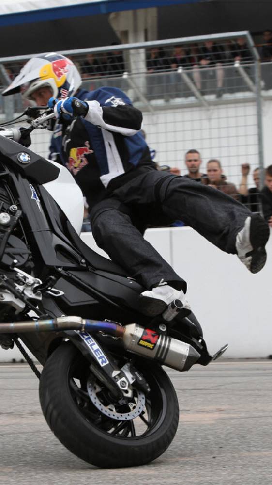 СКОЛЬКО ВЫЖМЕТ БАЙК Harley-Davidson?
