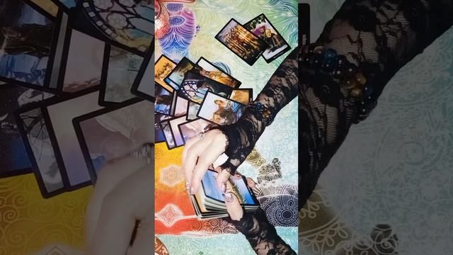 Фото пары, что будет дальше между ними будет ли сближение?