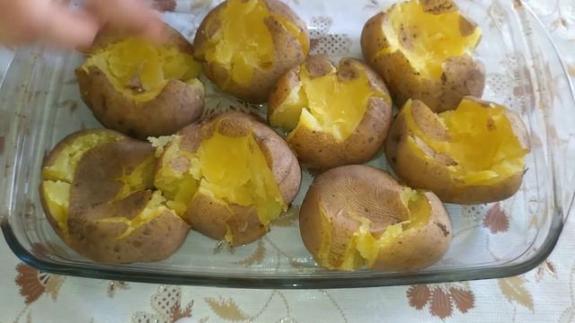 Запечённая картошка.