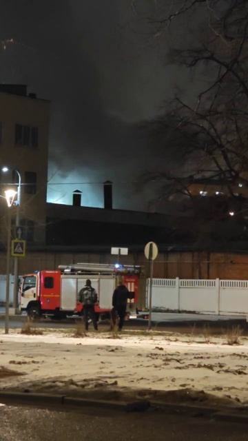 🔥На улице Добролюбова пожар в двухэтажном здании🔥