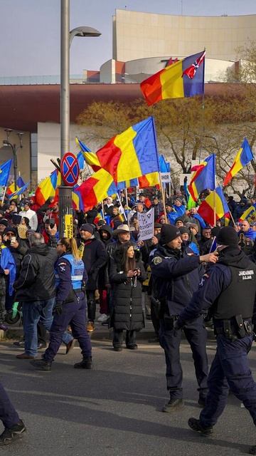 В Румынии жители выходят на улицы