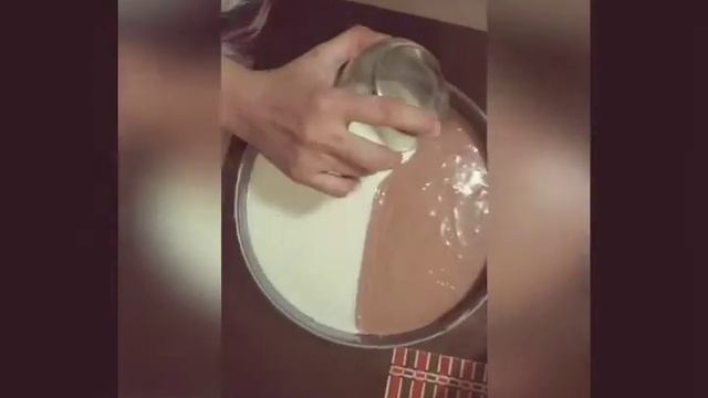 Yin Yang Chocolate Vanilla Cheesecake