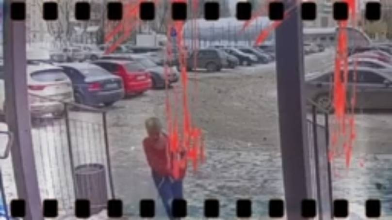 Избитый и окровавленный мальчик чудом сбежал от разъяренного отца в Перми