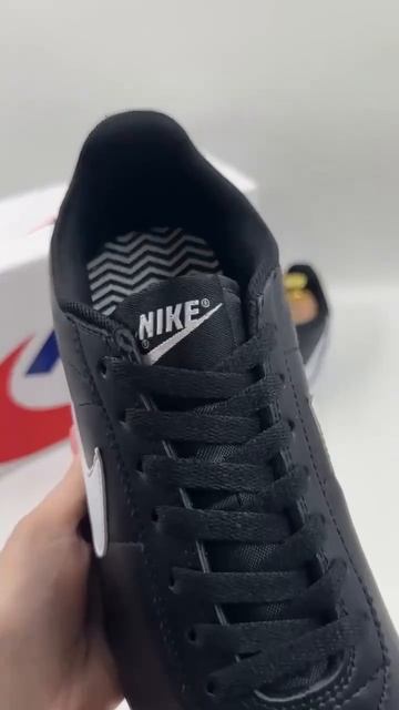Кроссовки Nike Cortez V2