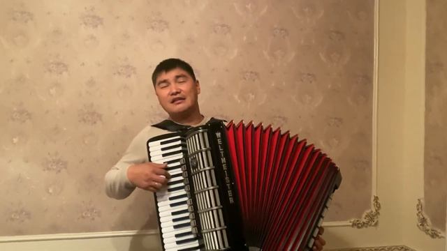 Урматтуу апалар , эже карындаштар барынарды 8-март майрамыныздар менен чын дилимден куттуктайм. 😘😘