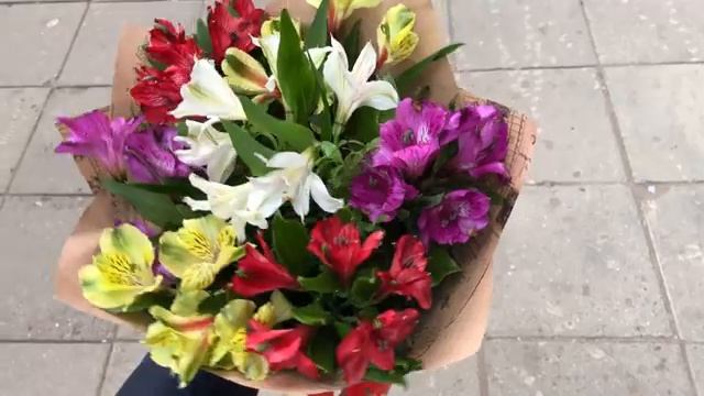Букет цветов 310