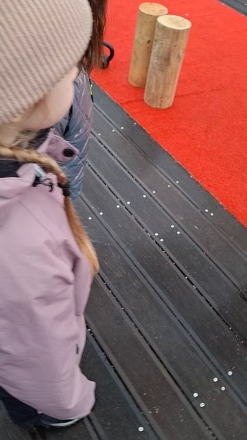 Девочек готовят к зарядке😃💖Таисия и Маргарита в эфире❤️