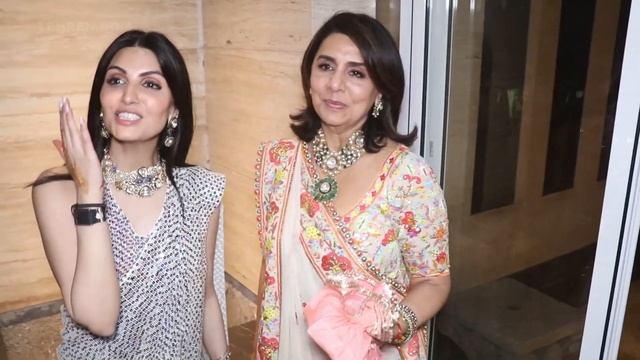 Alia-Ranbir Mehendi: Mothers Of The Duo Look Super Happy | Lehren TV