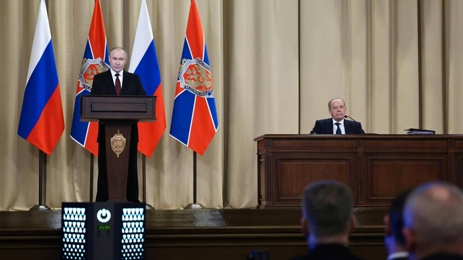2025. ПУТИН И КОЛЛЕГИЯ ФСБ: ПРАВДА И ЛОЖЬ ВЕРХОВНОГО. Слабые стороны конторы. Прогноз  А.РОЖИНЦЕВА