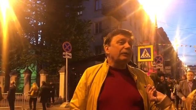 Участники legal street на Рубинштейна после 22:00