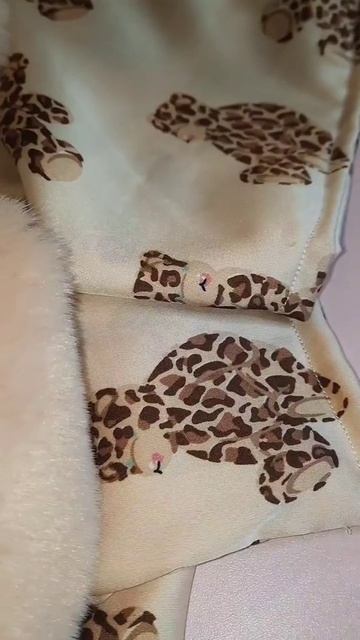 Одна из лучших сумок 🧸🤌🏻

#сумкаизмеха #меховаясумка #своимируками