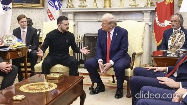 В кабинете....