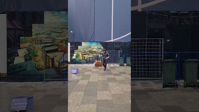 На Никольской улице около Красной площади