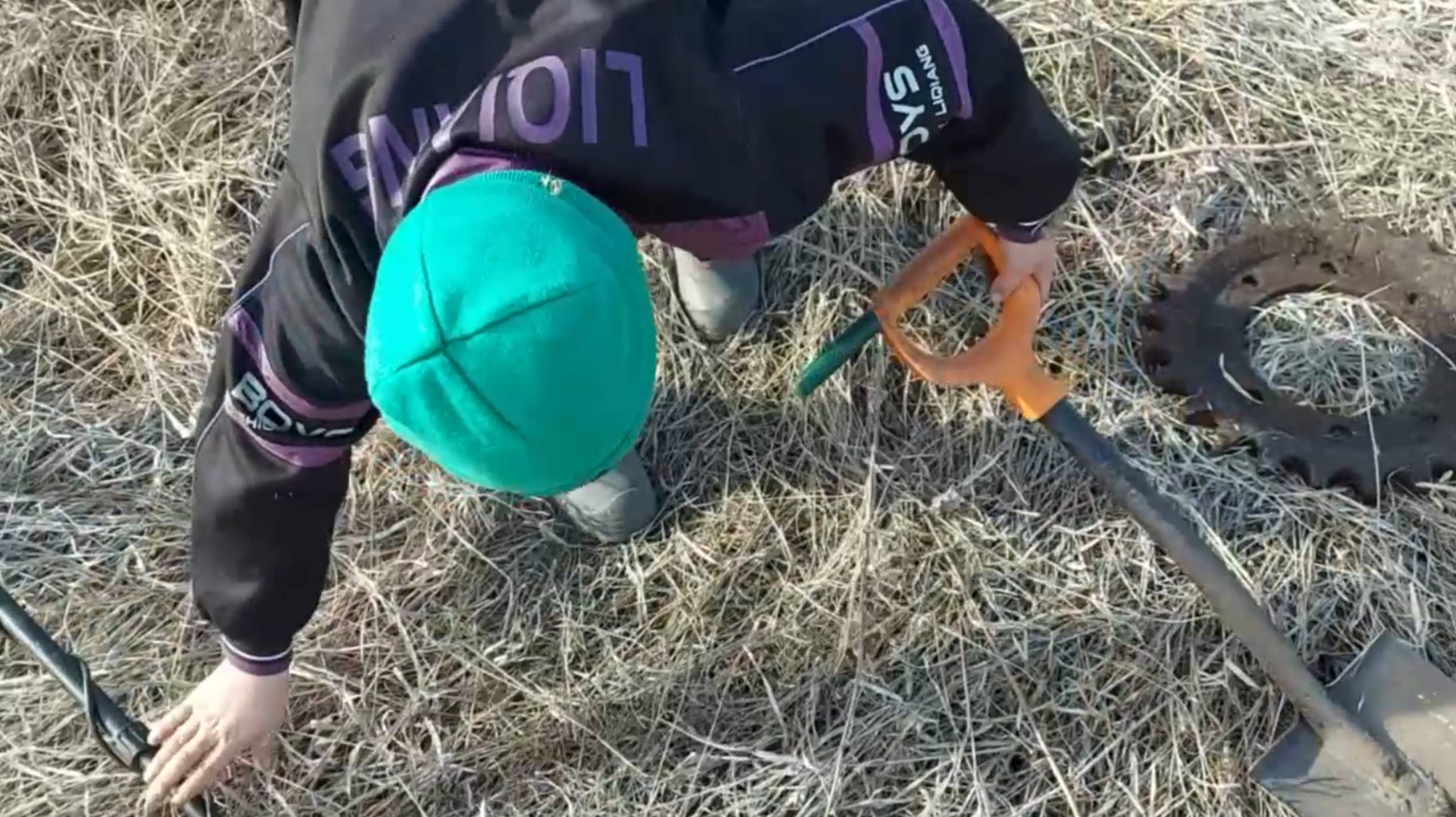 Открытие поискового сезона. Показываю, сколько удалось накопать металлолома на заброшенной ферме