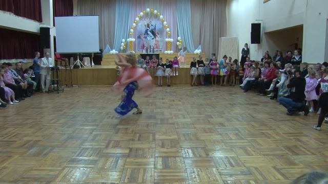 Танец с шалью