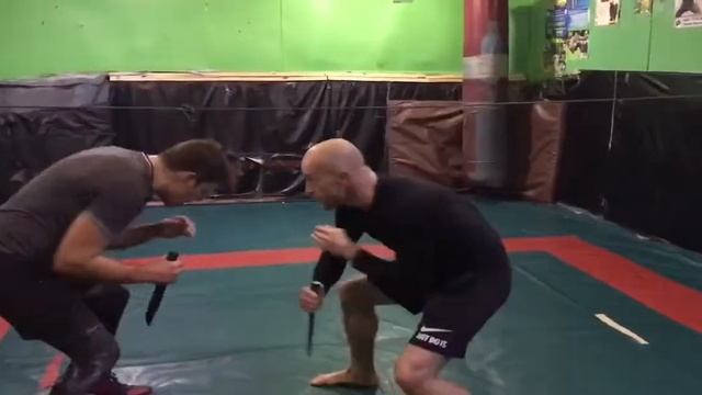 Тренировочные упражнения с ножом