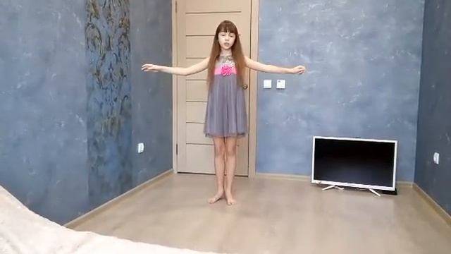 Восточные танцы - ,,волна руками"