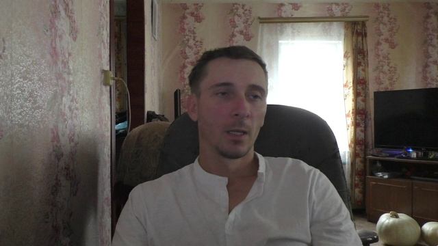 Почему когда мотоблоку даешь газ а фрезы не культивируют?