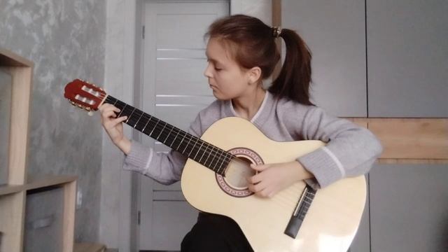 А. Петров "А цыган идёт". 
Исполняет Григорович Полина