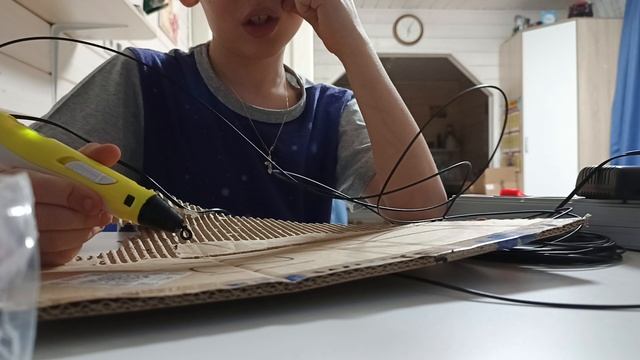 Я рисую на 3D ручке Стива но получился чупакабра!!!