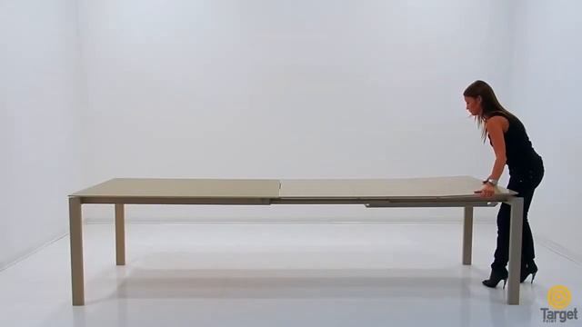 Раскладывание обеденного стола Sole 140 итальянской фабрики Target Point