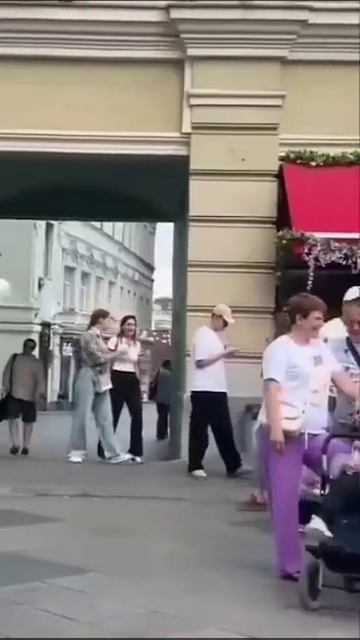 #юмор уличный певец