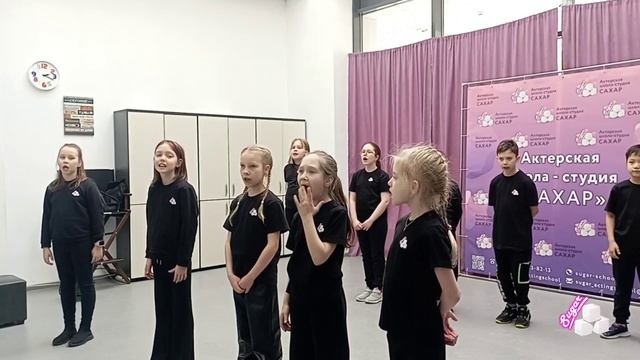 Актерский тренинг: снятие зажимов, речь.