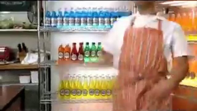 Visa Takes money Реклама карты ВИЗА в фастфуде.