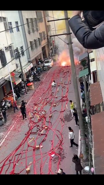 Китайский фестиваль в обычном квартале