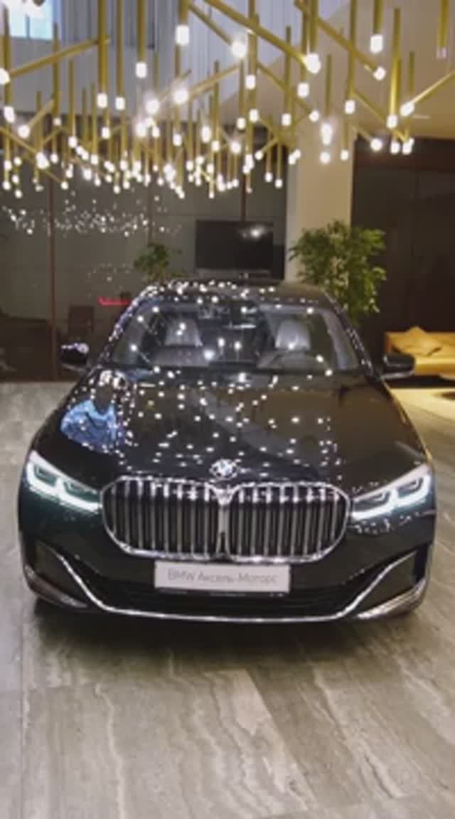 BMW 7 серии 2021 года