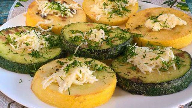 Цуккини с брынзой и базиликом