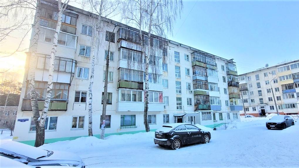 1-но комн. квартира 30 кв. м., 5/5 эт.
Чайковский, Уральских Танкистов 6