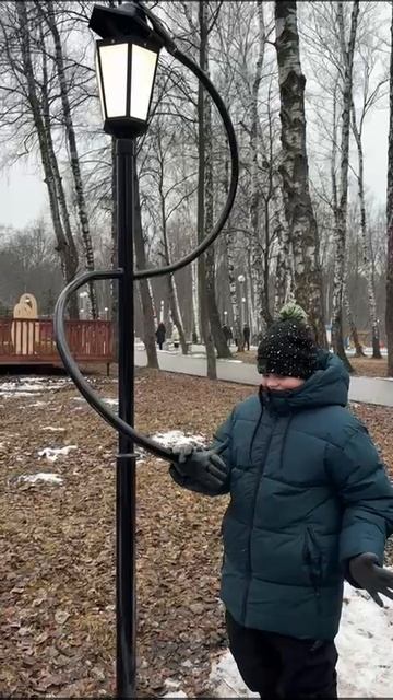 Фонарь приветствует - снимает шляпу 🎩
