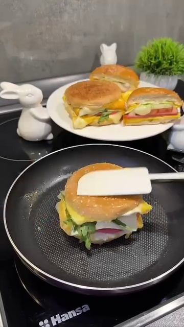 🥪 Сэндвич с булочкой на завтрак