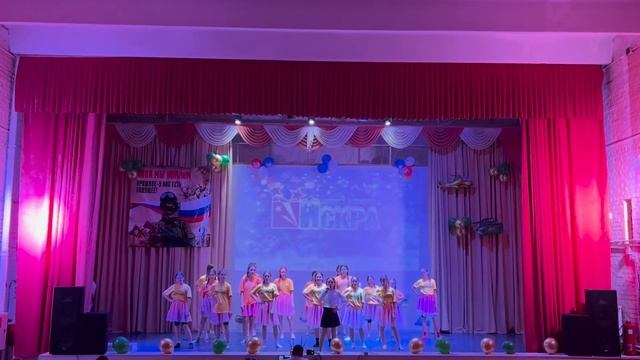 ✨ Волшебный торшер 

Такой торшер можно сделать своими руками.