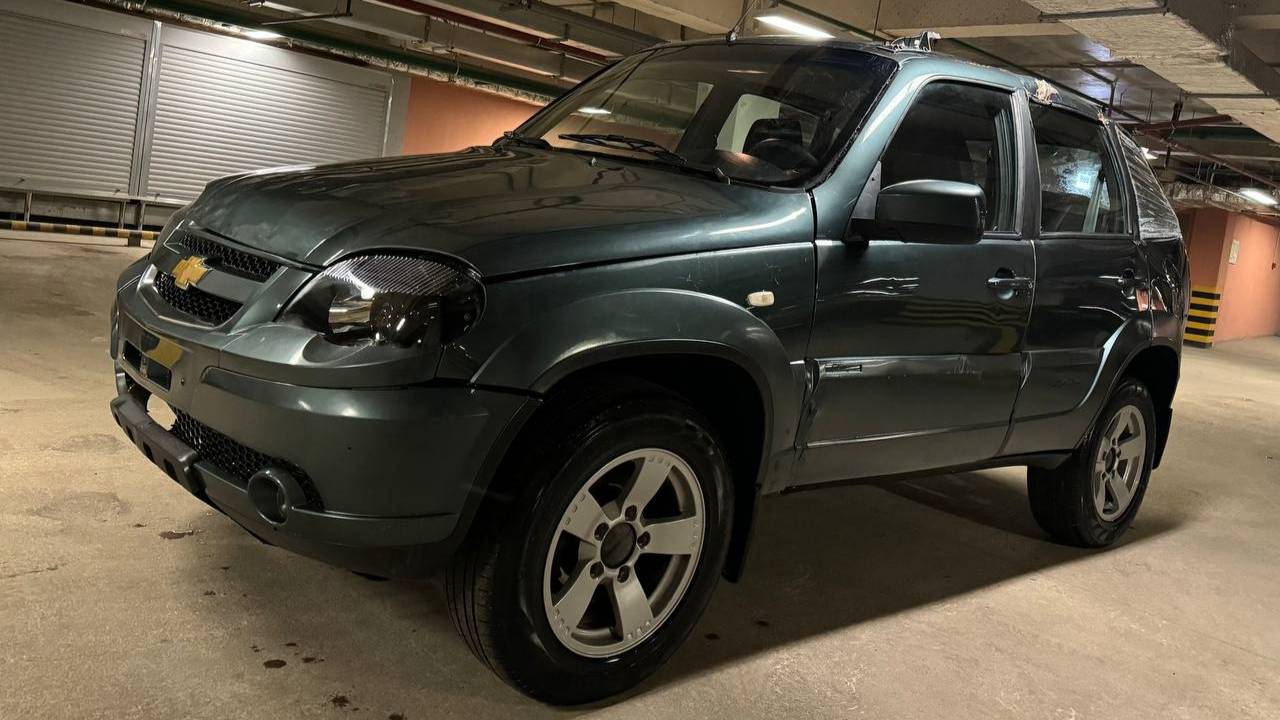 Chevrolet Niva; 1,7 МT; 2019; Зеленый