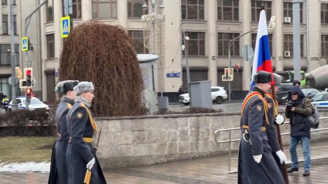 Поминовение павших воинов в Часовне - Памятнике героям Плевны. Пришел караул