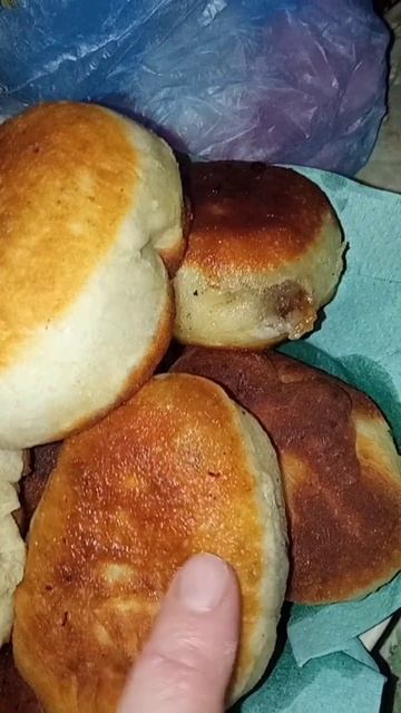 Свежие, мягкие, как пух, пирожки с повидлом!😋