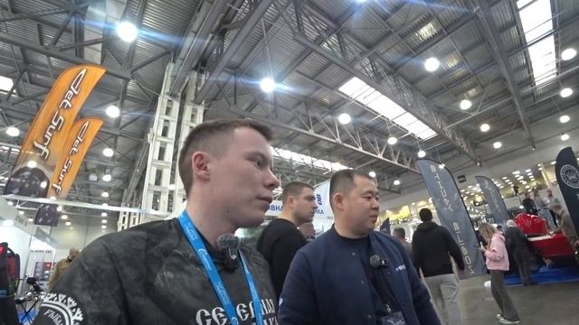СЕВЕРЯНИН В МОСКВЕ!! ВЫСТАВКА И ОБЗОРЫ ЛУЧШЕГО СНАРЯЖЕНИЯ!!! ОБМАНУЛИ СО СНЕГОХОДОМ!!!!