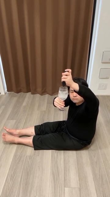 взболтай воду