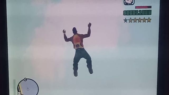 Умрет ли CJ из Grand Theft Auto San Andreas если упадëт с большой высоты в воду?